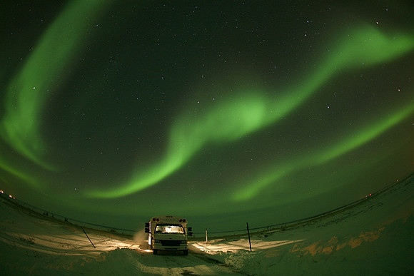 Bus& Aurora, Churchill