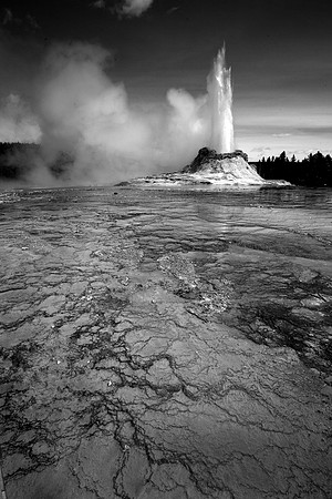 Yellowstone, Geyser